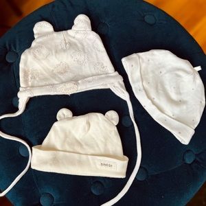 Set of 3 white baby hats
